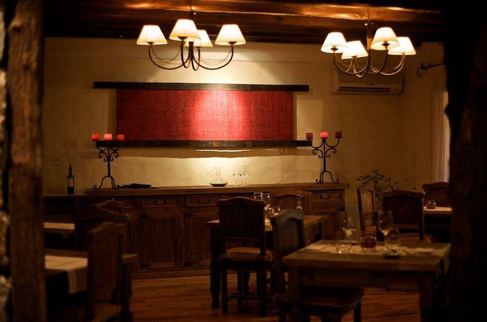 Lares De Chacras Hotel Chacras de Coria Restaurant foto